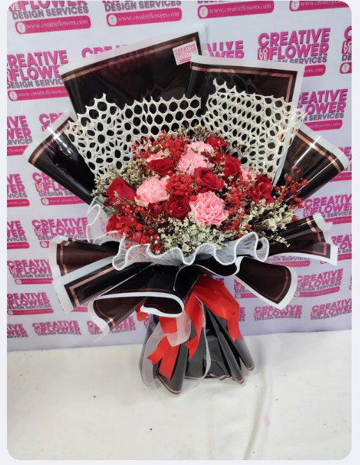 Carnation – Chic Glow Mix Bouquet