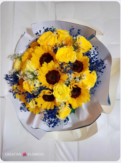 Sunflower - Overflowing Sunflower bouquet