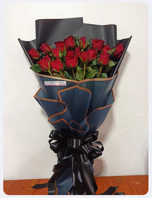 18 Stems Red Classic