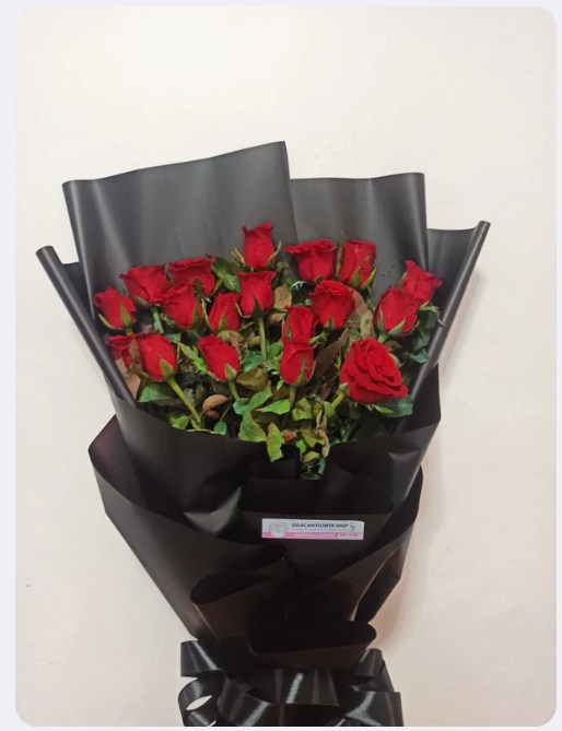 18 Stems Red Classic